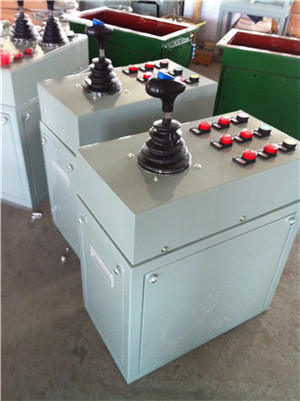 起重機聯動臺 起重機聯動臺